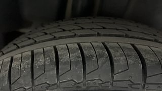 Used 2020 Maruti Suzuki Ciaz Alpha Petrol Petrol Manual tyres RIGHT REAR TYRE TREAD VIEW