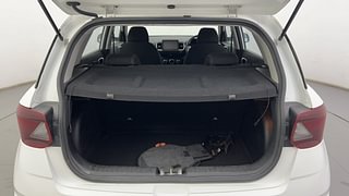 Used 2022 Hyundai Venue [2019-2022] SX Plus 1.0 Turbo DCT Petrol Automatic interior DICKY INSIDE VIEW