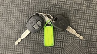 Used 2021 maruti-suzuki S-Presso VXI Plus Petrol Manual extra CAR KEY VIEW