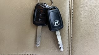 Used 2015 Honda City V Petrol Manual extra CAR KEY VIEW