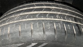 Used 2021 maruti-suzuki Baleno Zeta CVT Petrol Petrol Automatic tyres LEFT REAR TYRE TREAD VIEW