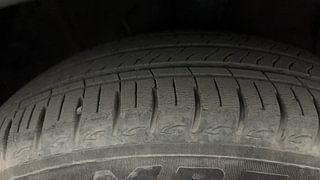 Used 2021 Hyundai Aura SX 1.2 (O) Petrol Petrol Manual tyres RIGHT FRONT TYRE TREAD VIEW