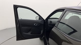 Used 2020 Renault Kwid 1.0L RXT(O) AMT Petrol Automatic interior LEFT FRONT DOOR OPEN VIEW