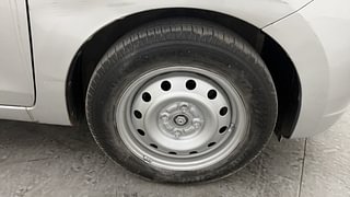 Used 2015 Maruti Suzuki Celerio ZXI Petrol Manual tyres RIGHT FRONT TYRE RIM VIEW