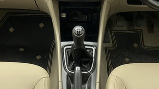 Used 2016 Maruti Suzuki Ciaz [2014-2017] ZXI+ Petrol Manual interior GEAR  KNOB VIEW