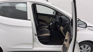 Used 2012 Hyundai Eon [2011-2018] Sportz Petrol Manual interior RIGHT SIDE FRONT DOOR CABIN VIEW
