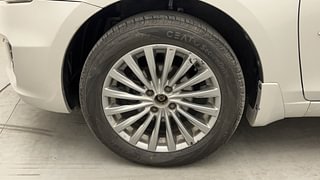 Used 2016 Maruti Suzuki Ciaz [2014-2017] ZXI+ Petrol Manual tyres LEFT FRONT TYRE RIM VIEW