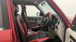 Used 2018 Mahindra Scorpio [2017-2020] S5 Diesel Manual interior RIGHT SIDE FRONT DOOR CABIN VIEW