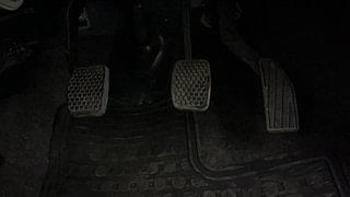 Used 2018 Maruti Suzuki Alto 800 [2016-2019] Vxi Petrol Manual interior PEDALS VIEW