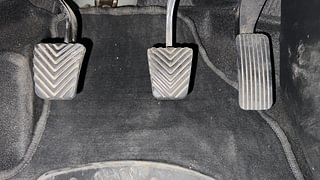 Used 2018 Hyundai Verna [2017-2020] 1.6 VTVT SX Petrol Manual interior PEDALS VIEW