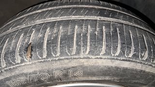 Used 2018 Hyundai Elite i20 [2018-2020] Magna Executive CVT Petrol Automatic tyres RIGHT FRONT TYRE TREAD VIEW
