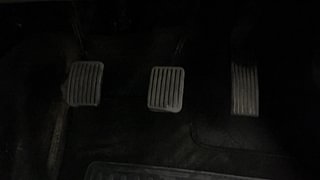 Used 2021 Hyundai Aura SX 1.2 (O) Petrol Petrol Manual interior PEDALS VIEW