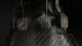 Used 2021 Nissan Magnite XE Petrol Manual interior PEDALS VIEW
