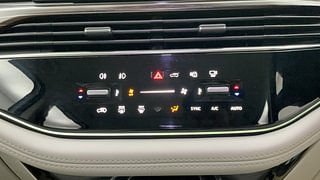 Used 2024 Tata Safari ACCOMPLISHED PLUS 7S DUAL TONE AT Diesel Automatic top_features Air conditioner