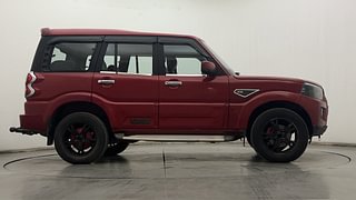 Used 2018 Mahindra Scorpio [2017-2020] S5 Diesel Manual exterior RIGHT SIDE VIEW