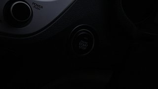 Used 2017 Hyundai Verna [2017-2020] 1.6 VTVT SX (O) AT Petrol Automatic top_features Keyless start