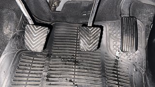Used 2021 Kia Seltos HTX D Diesel Manual interior PEDALS VIEW