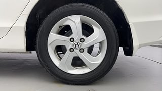 Used 2015 Honda City V Petrol Manual tyres LEFT REAR TYRE RIM VIEW