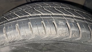 Used 2019 Hyundai New Santro 1.1 Sportz CNG Petrol+cng Manual tyres RIGHT FRONT TYRE TREAD VIEW