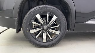 Used 2020 MG Motors Hector Plus Sharp 2.0 Diesel Turbo MT 6-STR Diesel Manual tyres RIGHT REAR TYRE RIM VIEW