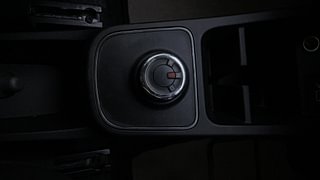 Used 2022 Renault Kwid 1.0 RXT AMT SCE Petrol Automatic interior GEAR  KNOB VIEW