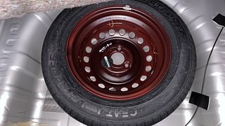 Used 2022 Renault Kwid 1.0 RXT AMT SCE Petrol Automatic tyres SPARE TYRE VIEW