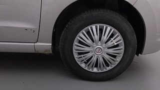 Used 2013 Maruti Suzuki A-Star [2012-2014] VXI Petrol Manual tyres RIGHT FRONT TYRE RIM VIEW