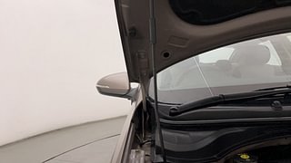 Used 2018 Hyundai Verna [2017-2020] 1.6 VTVT SX Petrol Manual engine ENGINE RIGHT SIDE HINGE & APRON VIEW