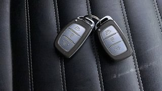 Used 2014 Hyundai Grand i10 [2013-2017] Sportz AT 1.2 Kappa VTVT Petrol Automatic extra CAR KEY VIEW