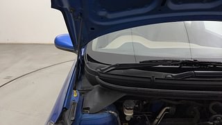 Used 2018 Hyundai Elite i20 [2018-2020] Magna Executive CVT Petrol Automatic engine ENGINE RIGHT SIDE HINGE & APRON VIEW
