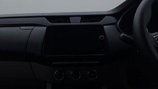 Used 2022 Renault Triber RXT Petrol Manual interior MUSIC SYSTEM & AC CONTROL VIEW