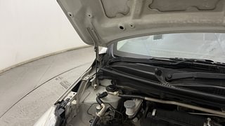 Used 2015 Maruti Suzuki Celerio ZXI Petrol Manual engine ENGINE RIGHT SIDE HINGE & APRON VIEW