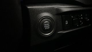 Used 2021 Maruti Suzuki Vitara Brezza [2020-2022] ZXI Plus AT Petrol Automatic top_features Keyless start