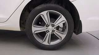 Used 2017 Hyundai Verna [2017-2020] 1.6 VTVT SX (O) AT Petrol Automatic tyres LEFT REAR TYRE RIM VIEW