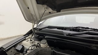 Used 2020 Maruti Suzuki Ciaz Alpha Petrol Petrol Manual engine ENGINE RIGHT SIDE HINGE & APRON VIEW
