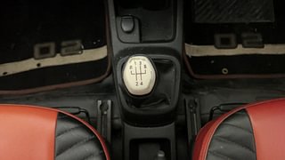 Used 2018 Renault Kwid RXT Anniversary Edition Petrol Manual interior GEAR  KNOB VIEW