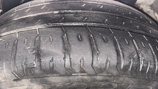 Used 2017 Hyundai Verna [2017-2020] 1.6 VTVT SX (O) AT Petrol Automatic tyres LEFT REAR TYRE TREAD VIEW