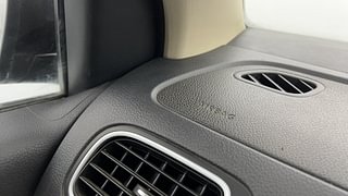 Used 2016 Volkswagen Ameo [2016-2017] Highline 1.5L AT (D) Diesel Automatic top_features Airbags