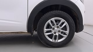 Used 2022 Renault Triber RXT Petrol Manual tyres RIGHT FRONT TYRE RIM VIEW