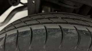 Used 2018 Maruti Suzuki Alto 800 [2016-2019] Vxi Petrol Manual tyres RIGHT REAR TYRE TREAD VIEW