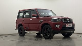 Used 2018 Mahindra Scorpio [2017-2020] S5 Diesel Manual exterior RIGHT FRONT CORNER VIEW