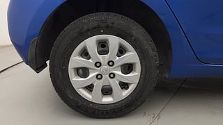 Used 2018 Hyundai Elite i20 [2018-2020] Magna Executive CVT Petrol Automatic tyres RIGHT REAR TYRE RIM VIEW