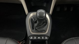 Used 2022 Hyundai New Santro 1.1 Sportz Executive CNG Petrol+cng Manual interior GEAR  KNOB VIEW