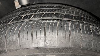 Used 2017 Mercedes-Benz GLC 300 Progressive Petrol Automatic tyres RIGHT REAR TYRE TREAD VIEW