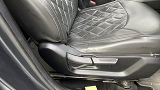 Used 2020 Kia Seltos HTK D Diesel Manual top_features Driver height adjustable seat