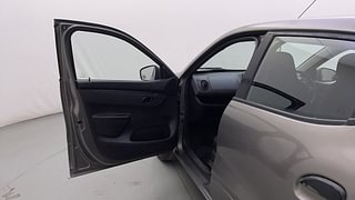 Used 2018 Renault Kwid [2015-2019] 1.0 RXT AMT Petrol Automatic interior LEFT FRONT DOOR OPEN VIEW