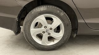 Used 2014 Honda City VX CVT Petrol Automatic tyres RIGHT REAR TYRE RIM VIEW