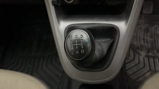 Used 2011 Hyundai i10 Sportz 1.2 Kappa2 Petrol Manual interior GEAR  KNOB VIEW