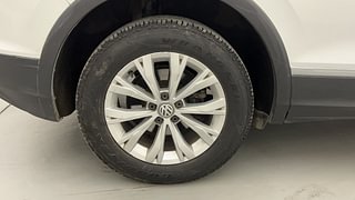 Used 2018 Volkswagen Tiguan [2017-2020] Comfortline TDI Diesel Automatic tyres RIGHT REAR TYRE RIM VIEW