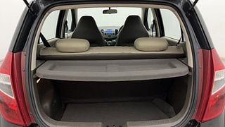 Used 2011 Hyundai i10 Sportz 1.2 Kappa2 Petrol Manual interior DICKY INSIDE VIEW